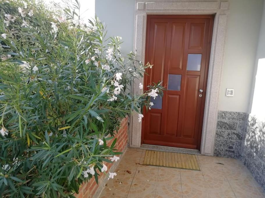 Un Bell Incontro Appartement Borgo Ticino Buitenkant foto